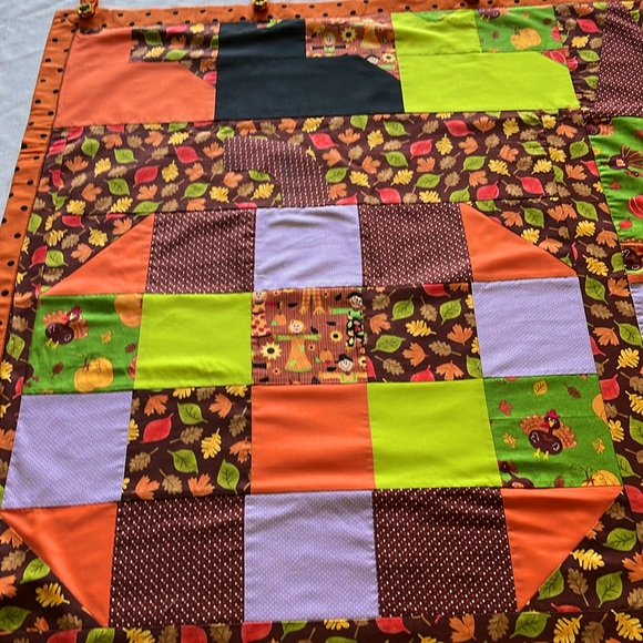 HAND CRAFTED QUILTED - Picture 2 of 7